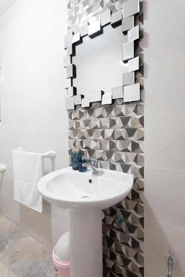 F3 Room 3, Private Room Two Single Beds Shared Bathroom Msida Exteriör bild